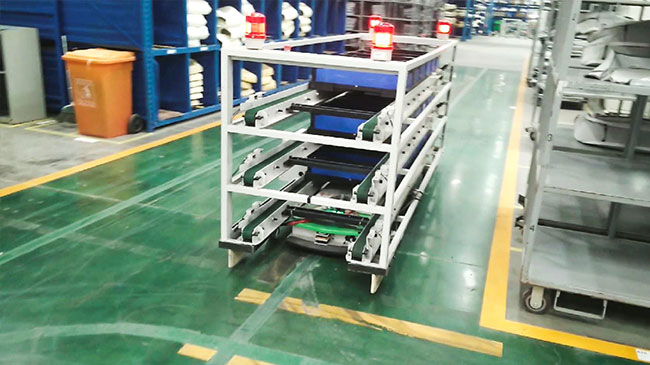 Automatización acobardada DC24V del AGV Warehouse, carros dirigidos automatizados inteligentes