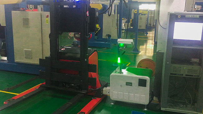 el mantener fácil dirigido por laser de la manipulación de materiales del AGV de las carretillas elevadoras de la capacidad máxima 1.5T